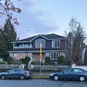 https://c-and-d-cozy-bedroom.vancouver-hotels-bc.net