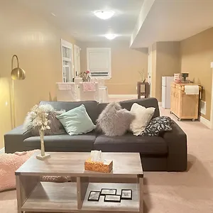 https://cozy-and-stylish-entire-suite-in.halifax-hotels.org